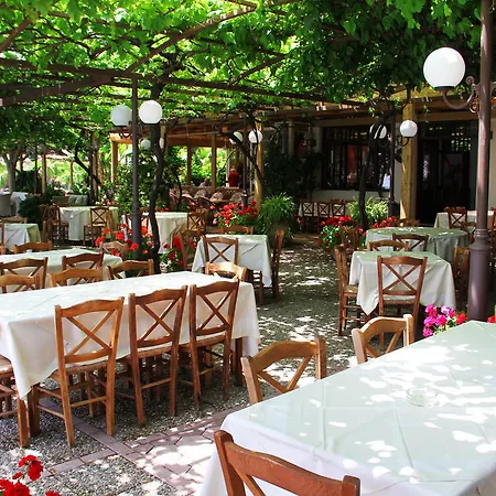 Mouria & 4* Epidaurus