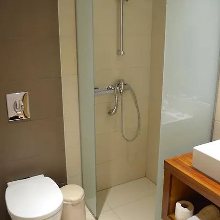 Mouria & Bed & Breakfast 3*