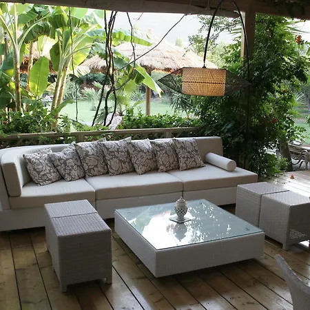 Bed & Breakfast Mouria &