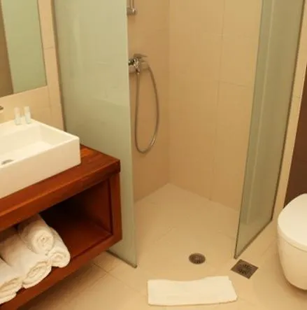 Mouria & Bed & Breakfast 3*