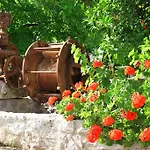 Bed & Breakfast Mouria &