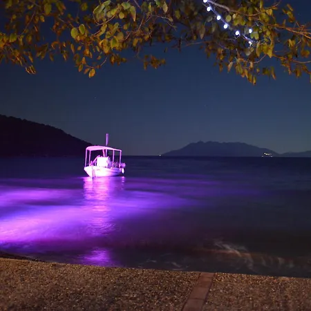 Mouria & Panzió Epidaurosz