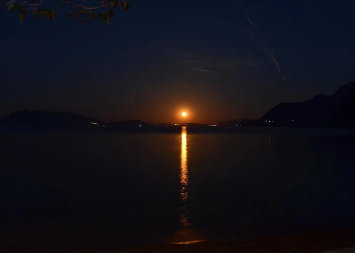 Alojamento de Acomodação e Pequeno-almoço Mouria &