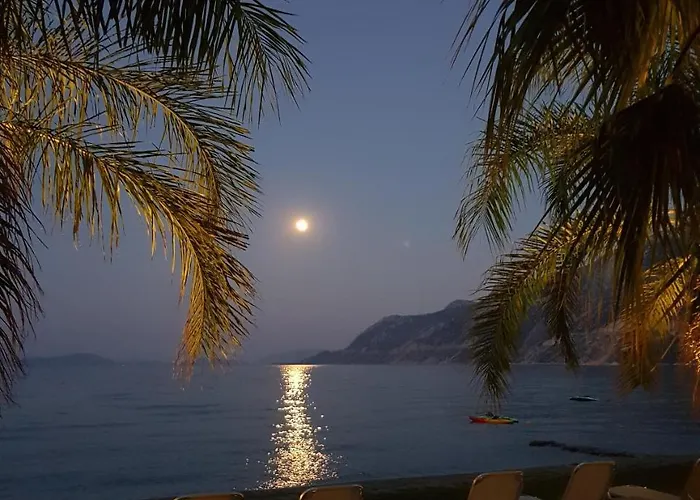 Frühstückspension Mouria &